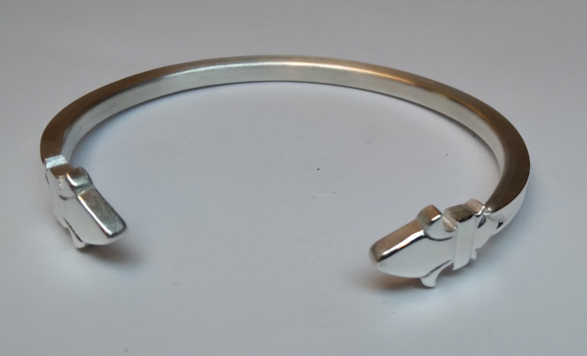 custom cuff design